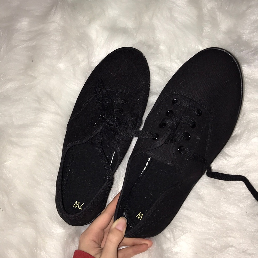 Black shoes